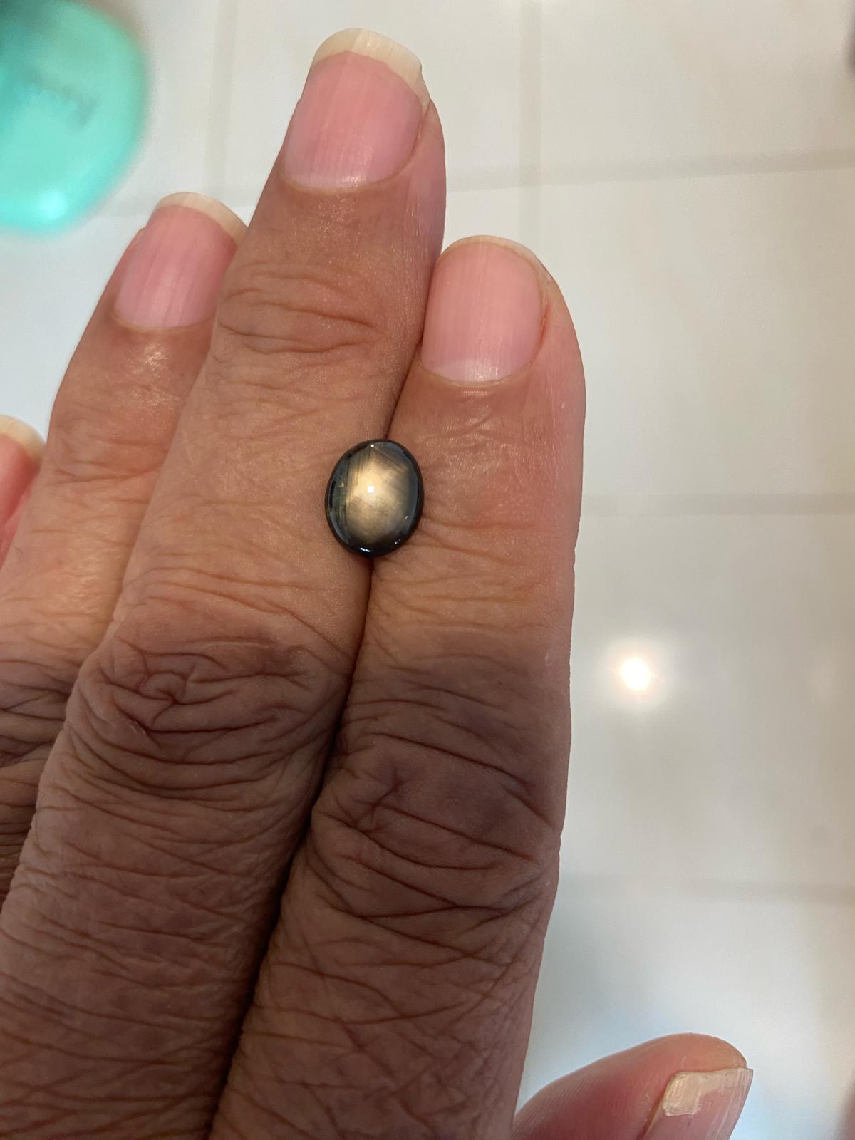 Certified Natural Star Black Sapphire – 2.86 cts Oval Cabochon | Chantaburi Star Gemstone