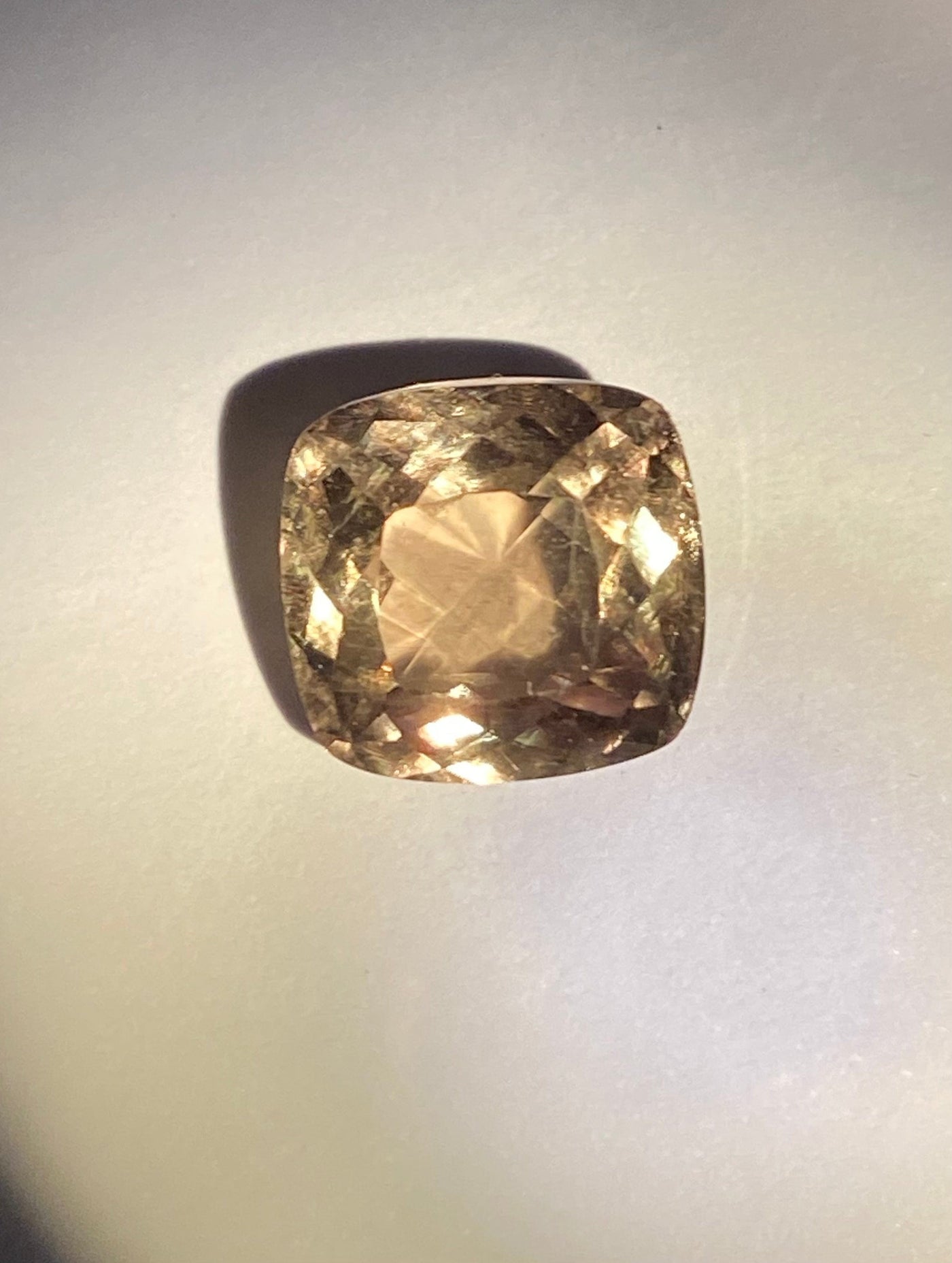 Maura Gems and Jewellery Gemstones Natural color change Zultanite, diaspore